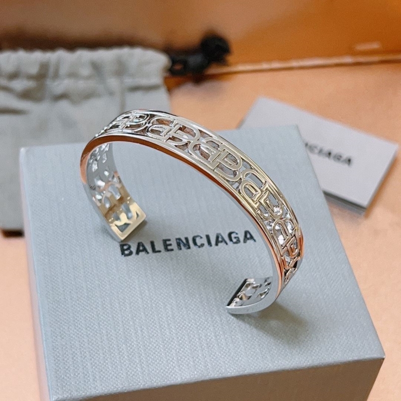 Ba1en*iaga bracelets